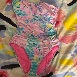 Size 10 Lily Pulitzer one piece bathing suit